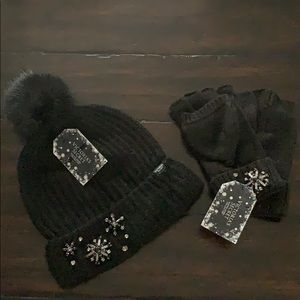 Victoria’s Secret Pom Pom Hat and Mittens